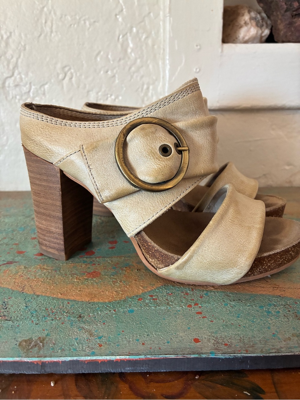 Women's Buckle Detail Leather Slide Mules in Tan